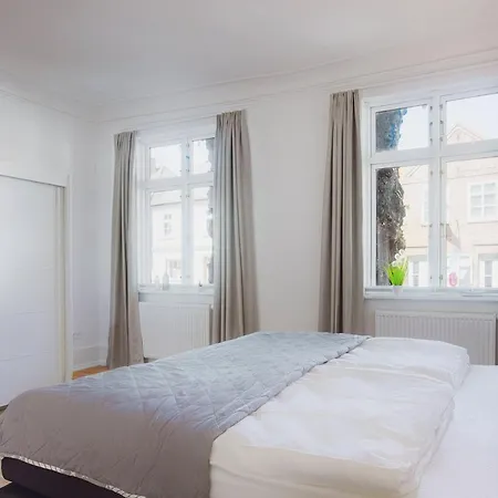 Gutshaus No2 Апартаменты *